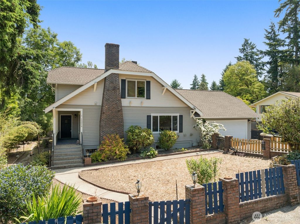 Photo of 13016 8th Place SW, Burien, WA 98146 (MLS # 2391772)