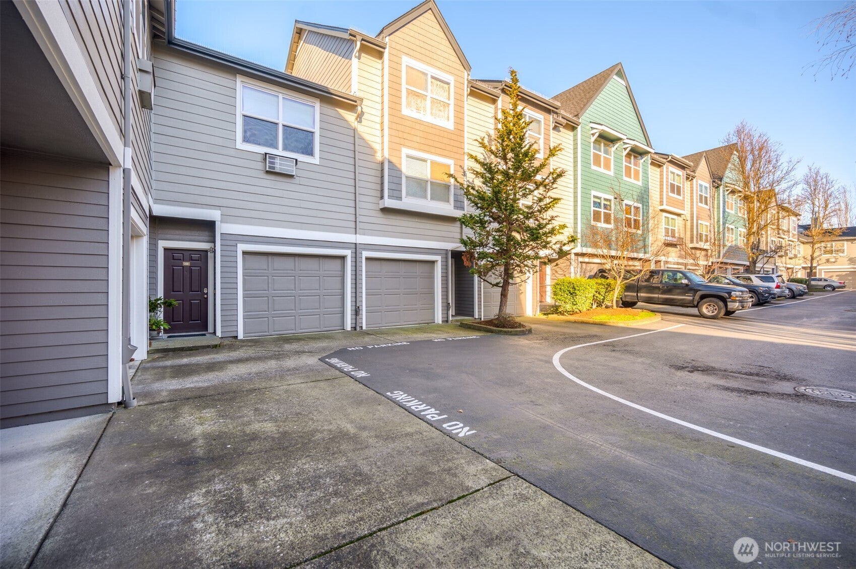 738 SE Fairwinds Loop