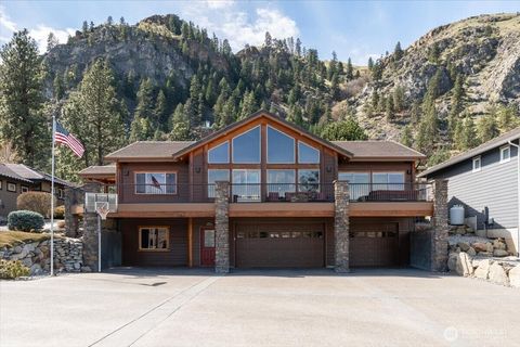 Photo of 15320 Lakeview Street, Entiat, WA 98822 (MLS # 2503654)