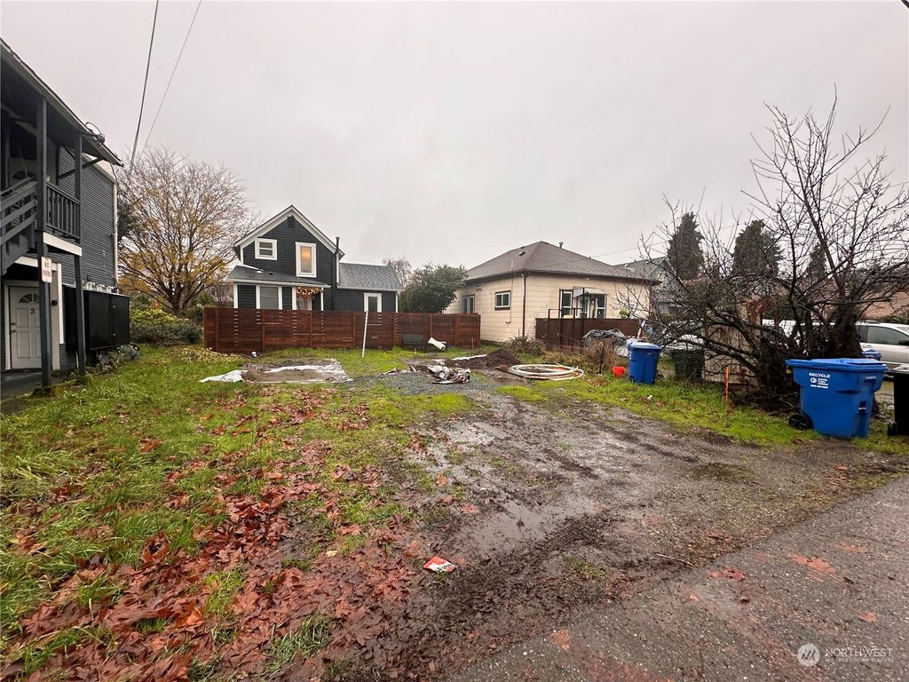 Photo of 6246 Carleton Avenue S #B, Seattle, WA 98108 (MLS # 2183656)