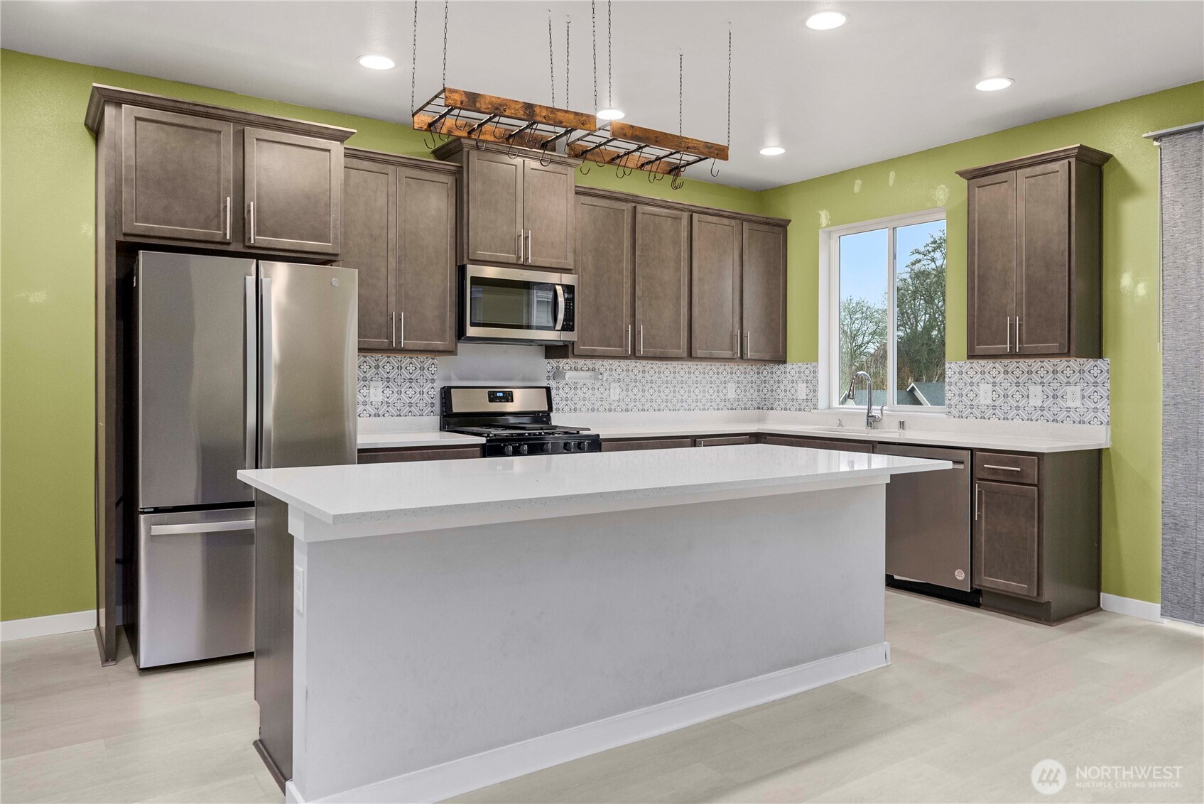 7849 Riverview Court SE