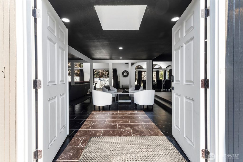 Photo of 3062 44th st e St, Tacoma, WA 98443 (MLS # 2506942)