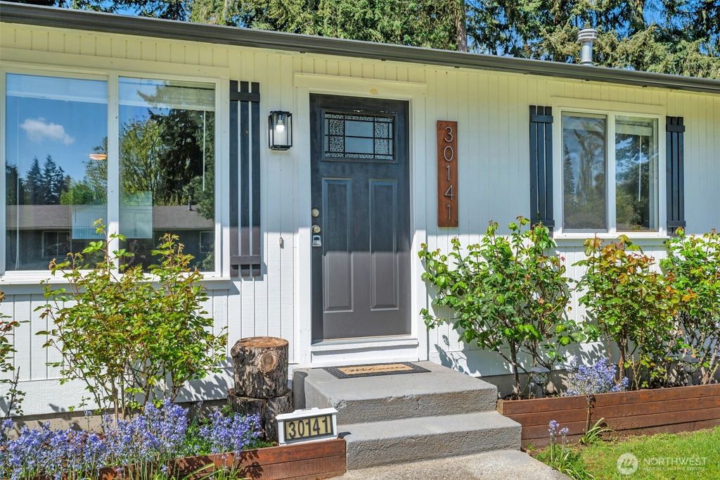 Photo of 30141 3rd Place SW, Federal Way, WA 98023 (MLS # 2514029)