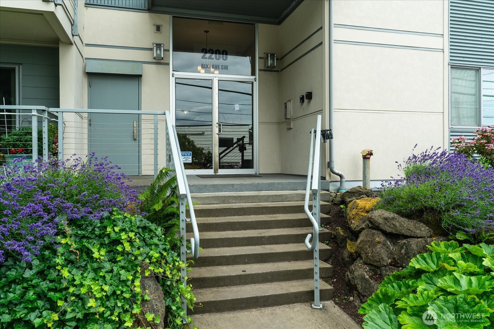 2200 Alki Avenue SW 203