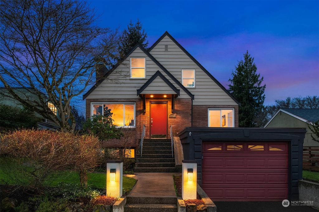 Photo of 10019 32nd Avenue NE, Seattle, WA 98125 (MLS # 2204752)