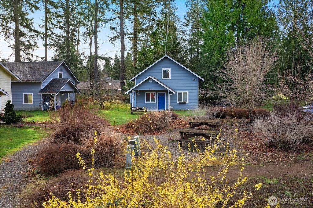 Photo of 1832 Fairview Street NE, Olympia, WA 98506 (MLS # 2457387)