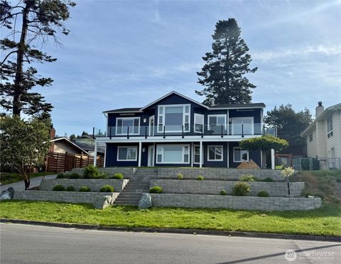Photo of 5102 Kingsway, Anacortes, WA 98221 (MLS # 2516723)