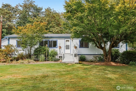 Photo of 12821 68th Street NE, Snohomish, WA 98258 (MLS # 2577509)