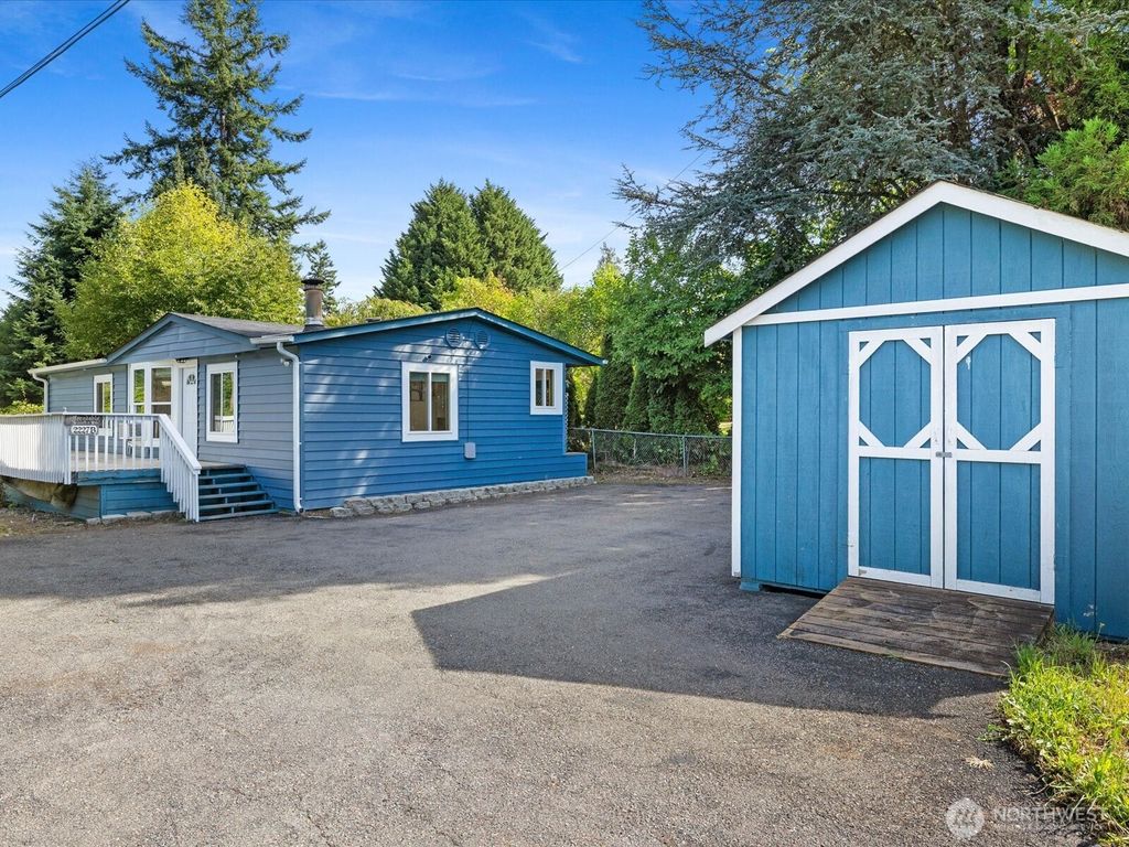 Photo of 2227 116th Street SE #B, Everett, WA 98208 (MLS # 2425032)