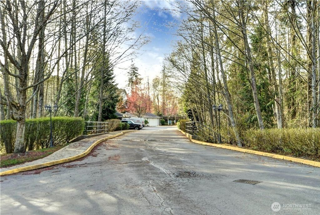 Photo of 12712 Admiralty Wy Way #E-101, Everett, WA 98204 (MLS # 2392285)