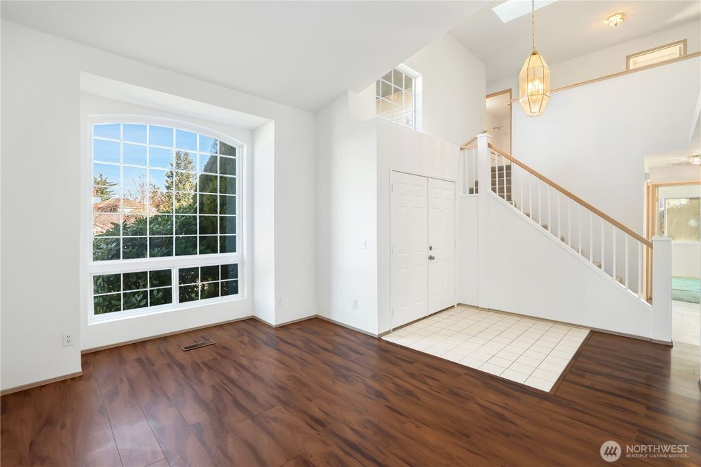 Photo of 3814 Crystal Ridge Drive SE, Puyallup, WA 98372 (MLS # 2498784)