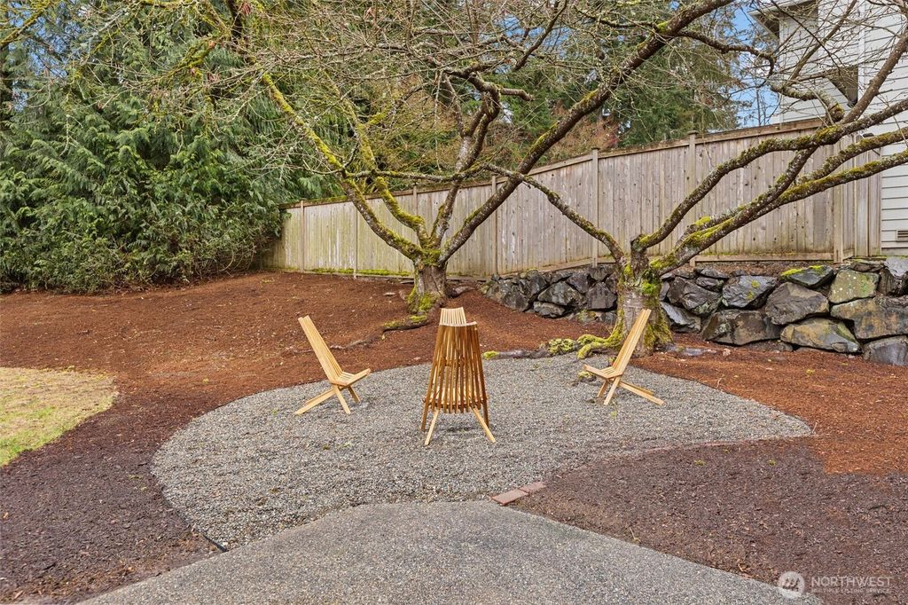 Photo of 15347 NE 66th Court, Redmond, WA 98052 (MLS # 2331404)