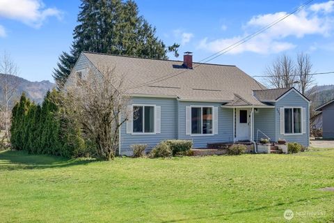 Photo of 325 3rd Street, Morton, WA 98356 (MLS # 2496086)