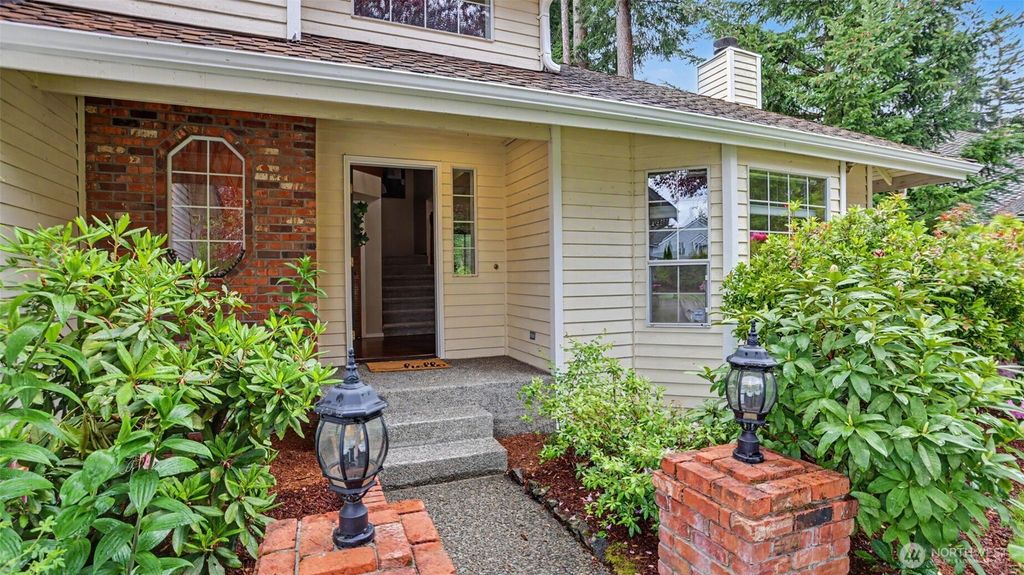 Photo of 18314 142nd Avenue SE, Renton, WA 98058 (MLS # 2523111)
