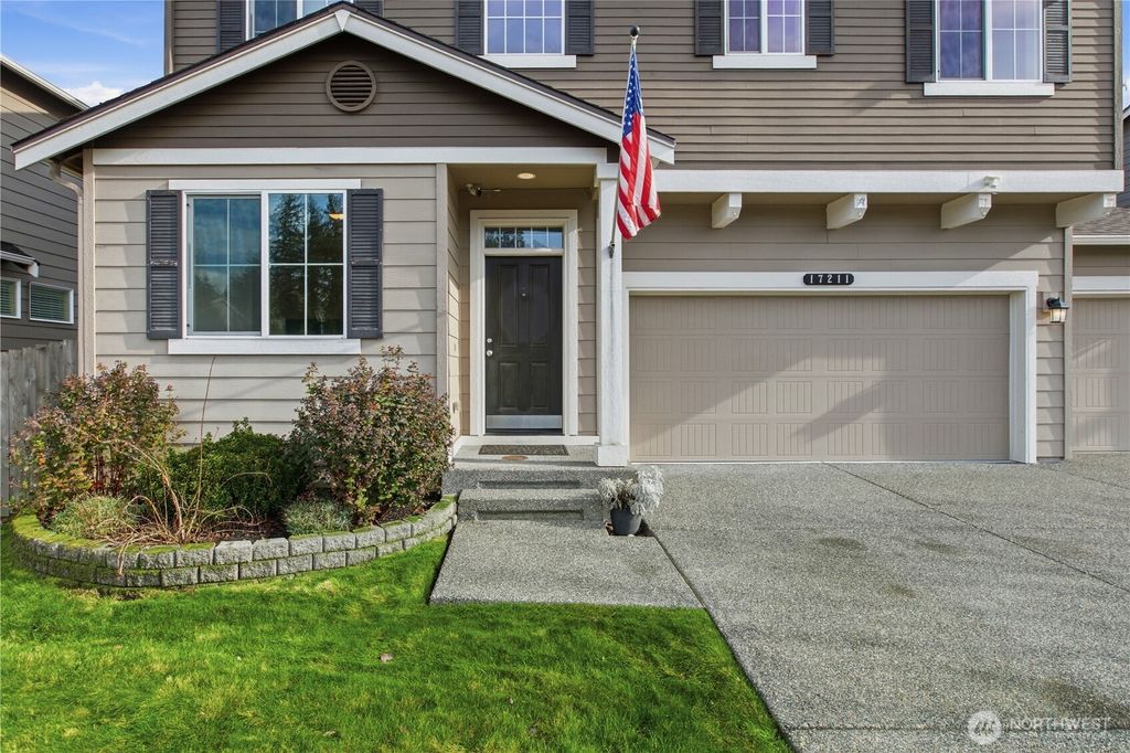 Photo of 17211 83rd Avenue Ct E, Puyallup, WA 98375 (MLS # 2475645)