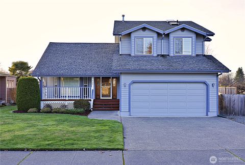 Photo of 424 16th Street SW, Puyallup, WA 98371 (MLS # 2458720)