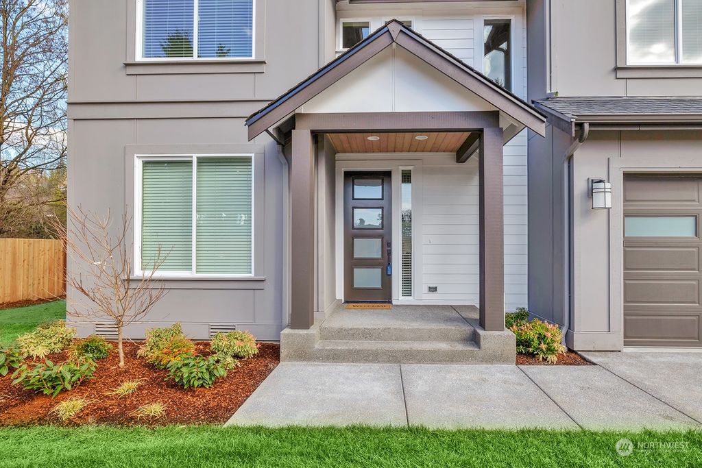 Photo of 11842 44th Avenue S, Tukwila, WA 98168 (MLS # 2201659)