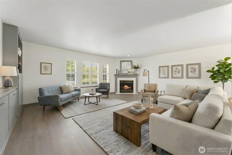 860 SE Sentry Drive