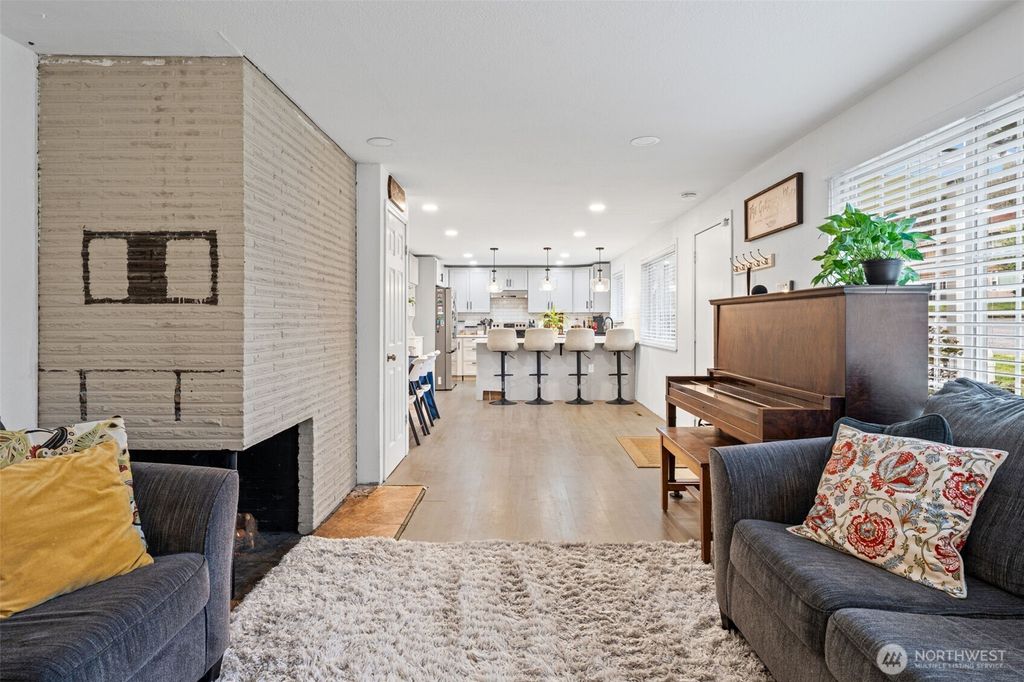 Photo of 1702 S Mason Avenue, Tacoma, WA 98405 (MLS # 2492303)