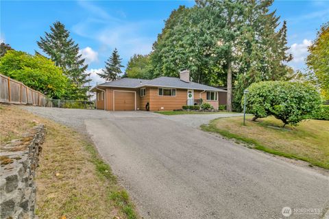 Photo of 13733 SE 272nd Street, Kent, WA 98042 (MLS # 2444294)
