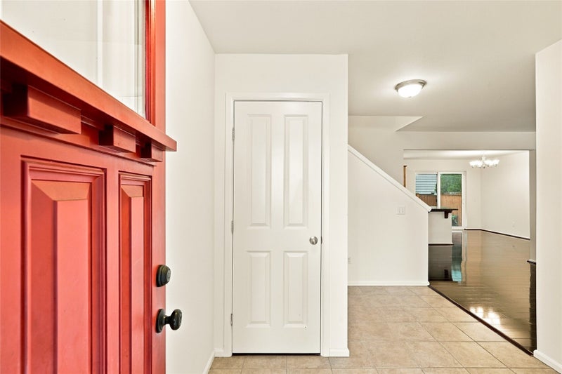 19423 Meridian Place W