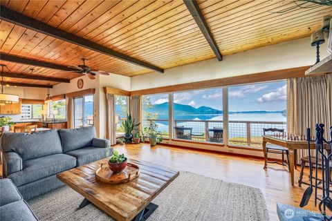 14380 NW Rhoda Lane Seabeck WA 98380