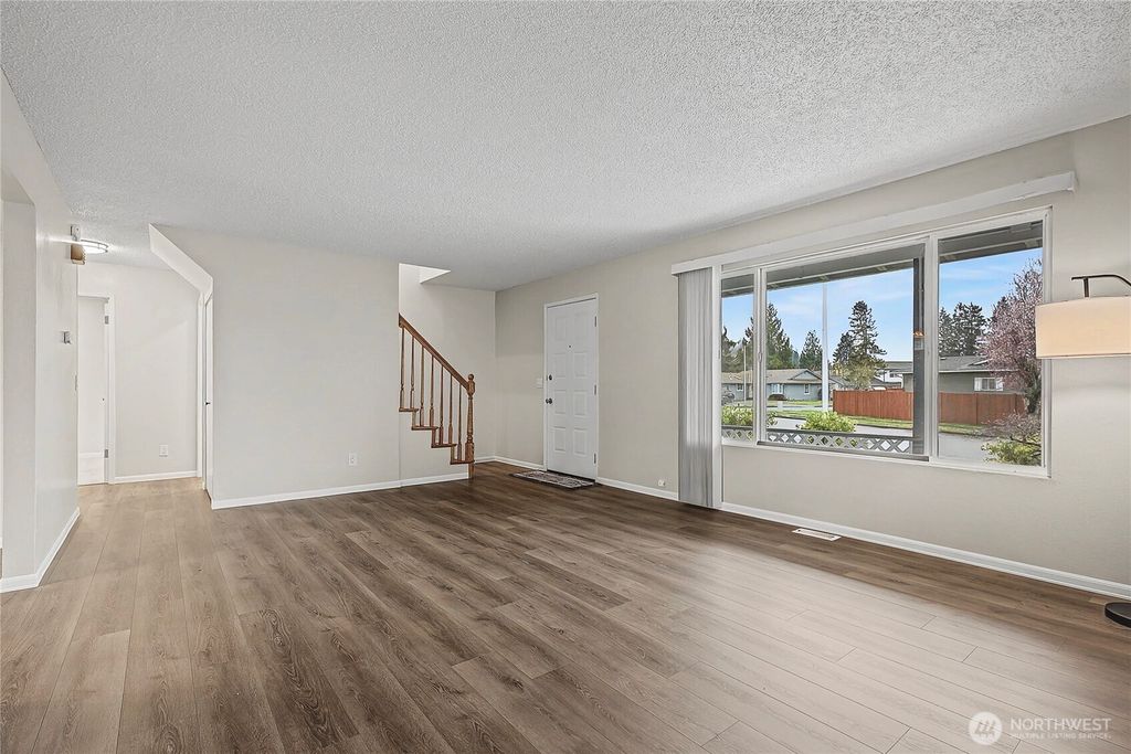 Photo of 3214 Pike Street SE, Auburn, WA 98002 (MLS # 2494606)