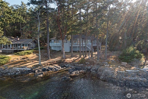 Photo of 254 Vista Way, Friday Harbor, WA 98250 (MLS # 2586245)