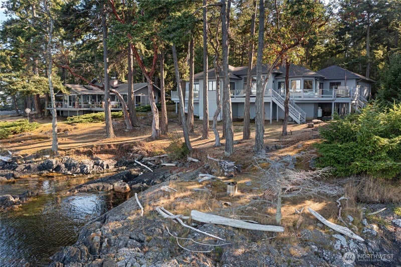 254 Vista Way