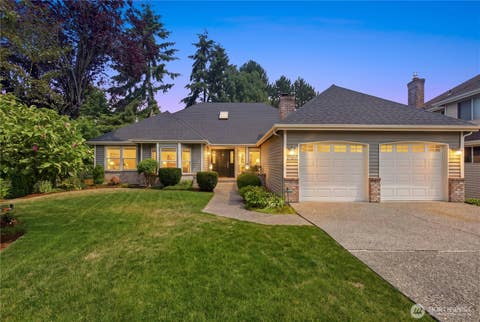 Photo of 17102 NE 37th Place, Bellevue, WA 98008 (MLS # 2565381)