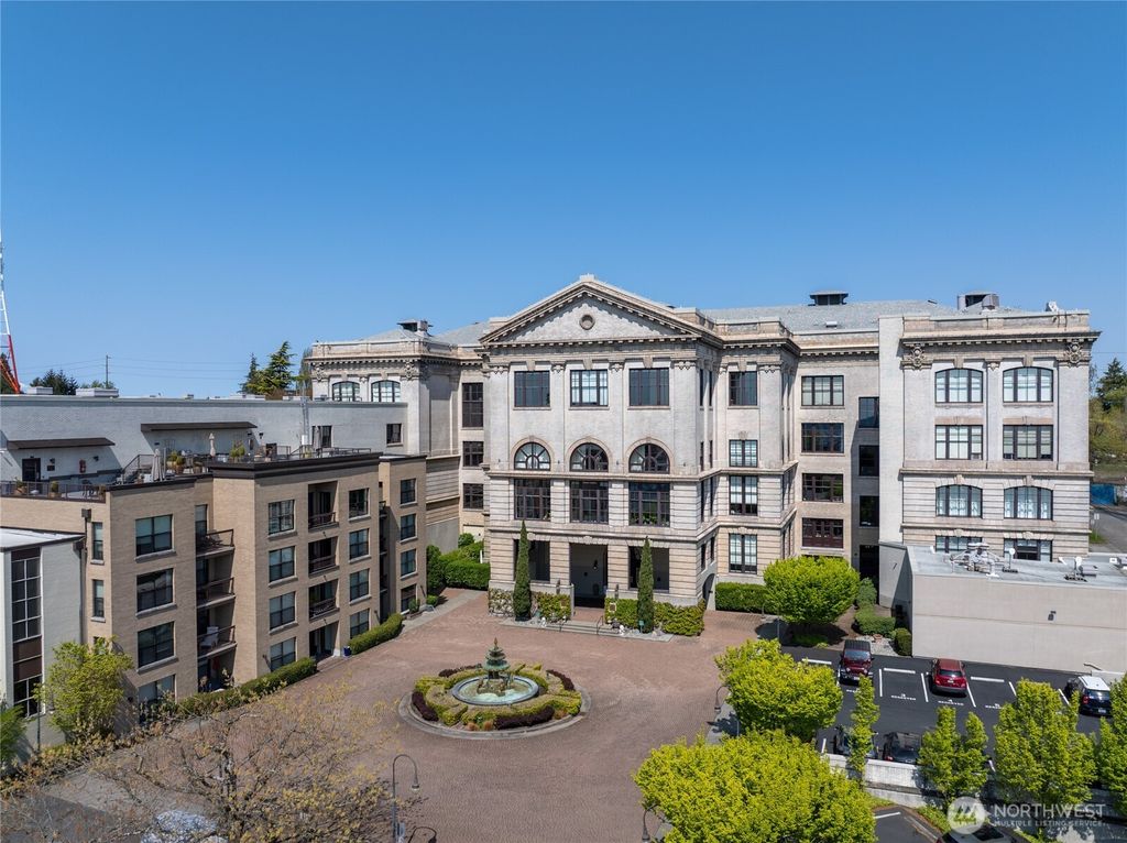 Photo of 201 Galer Street #442, Seattle, WA 98109 (MLS # 2472050)