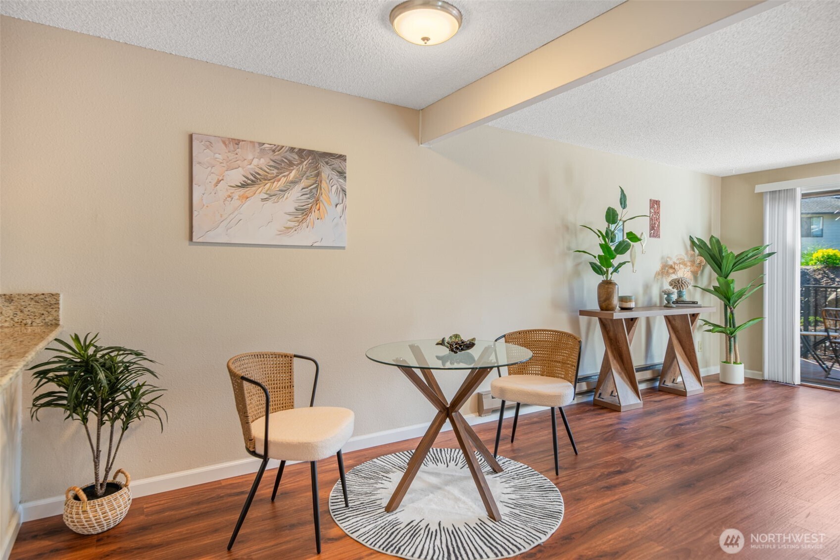 Kent, Washington 98030, United States, 2 Bedrooms Bedrooms, ,2 BathroomsBathrooms,Residential,Active,217027