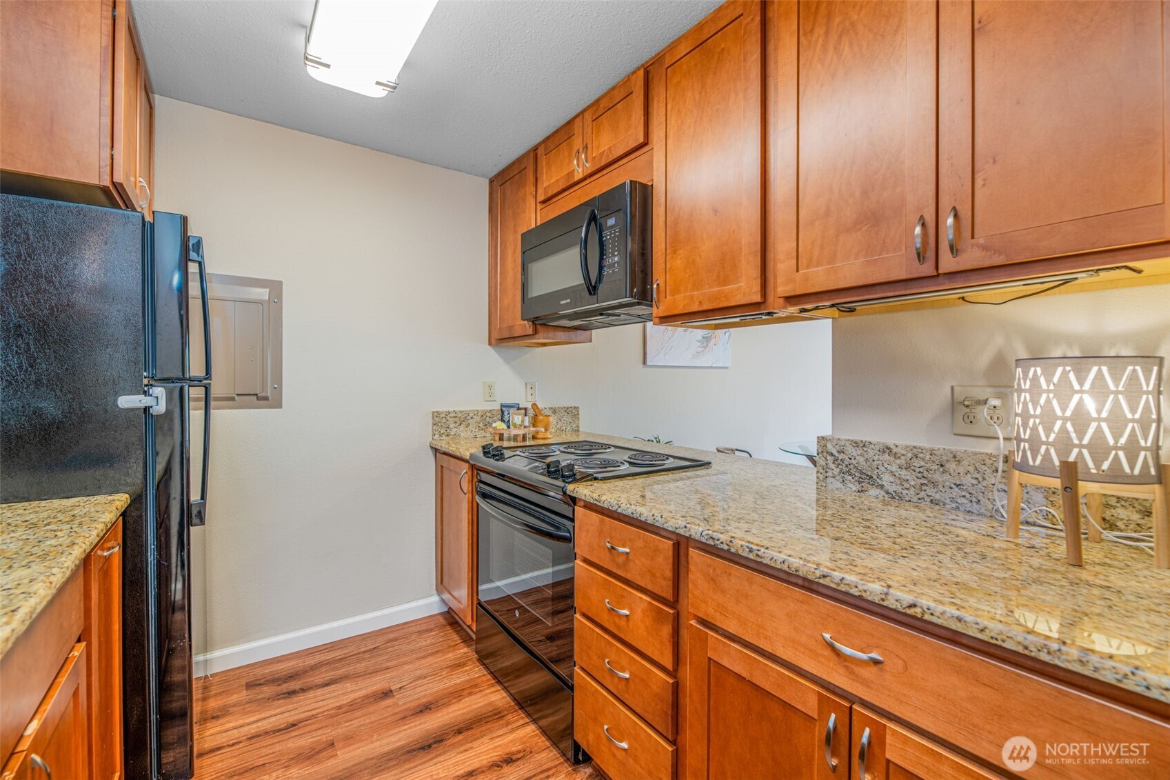 Kent, Washington 98030, United States, 2 Bedrooms Bedrooms, ,2 BathroomsBathrooms,Residential,Active,217027