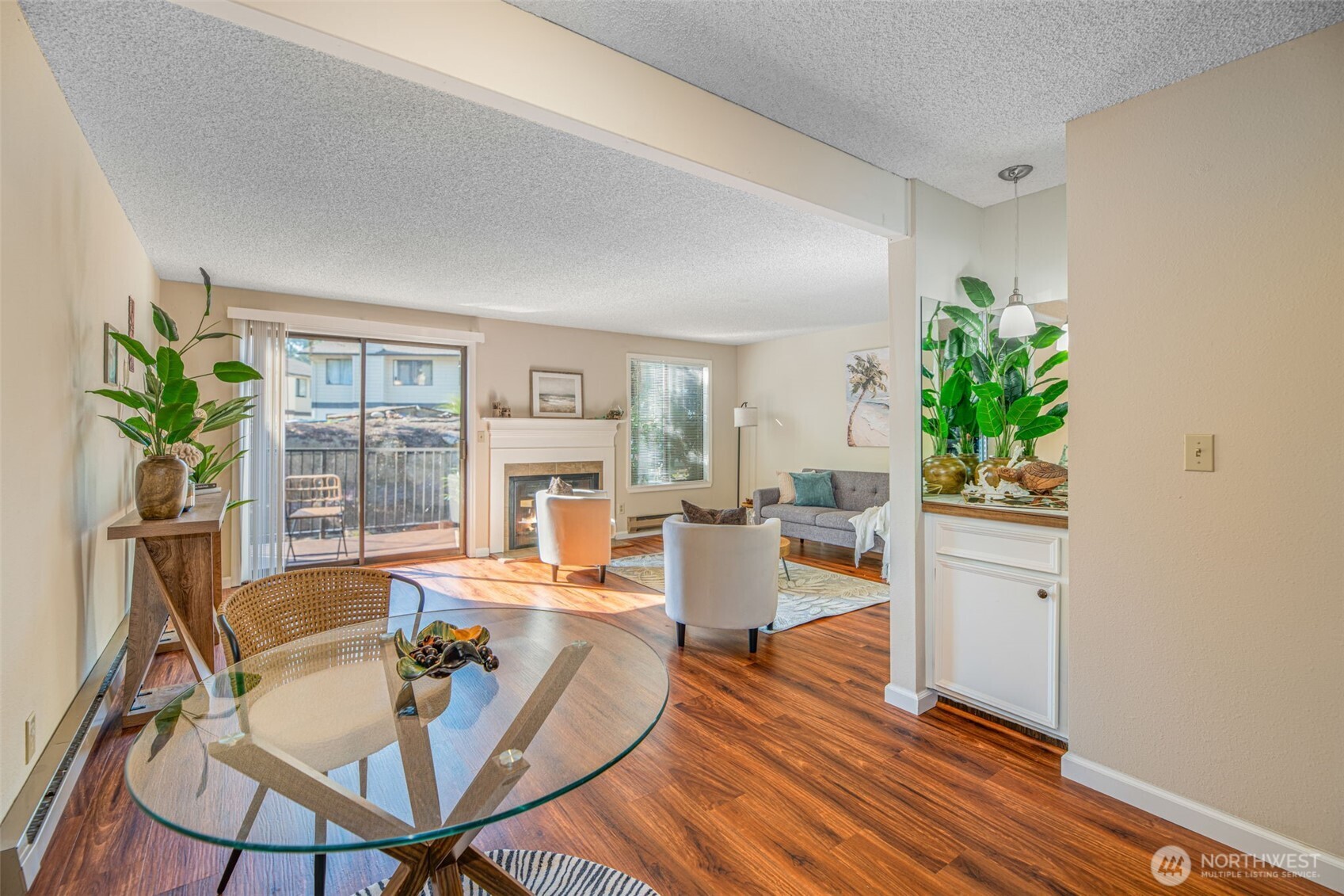 Kent, Washington 98030, United States, 2 Bedrooms Bedrooms, ,2 BathroomsBathrooms,Residential,Active,217027