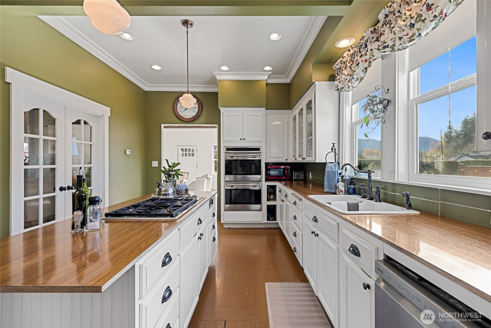 202 Prospect Street E