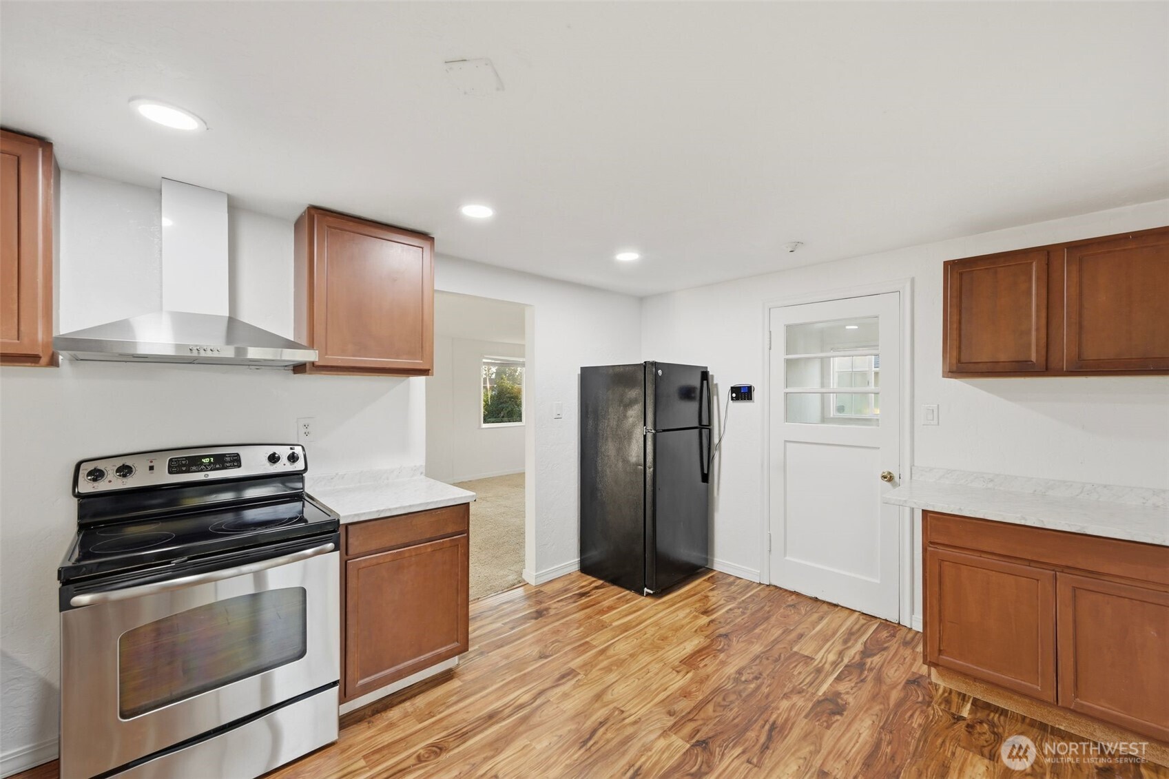 4827 Diamond Boulevard SW