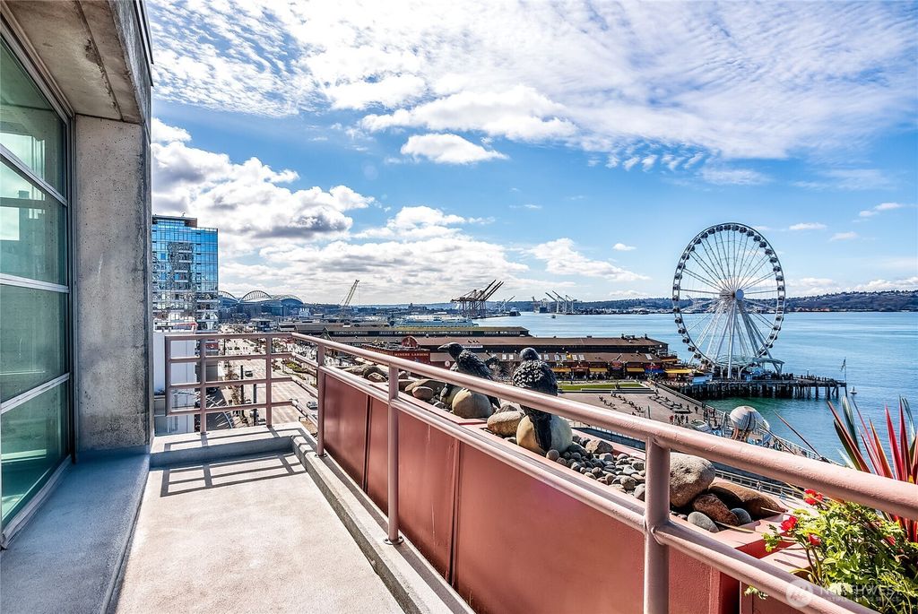 Photo of 1425 Western Avenue #U403, Seattle, WA 98101 (MLS # 2500374)