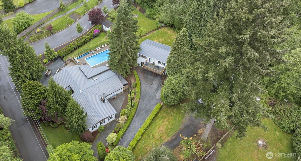 Photo of 428 W Davies Loop, Lake Stevens, WA 98258 (MLS # 2525208)