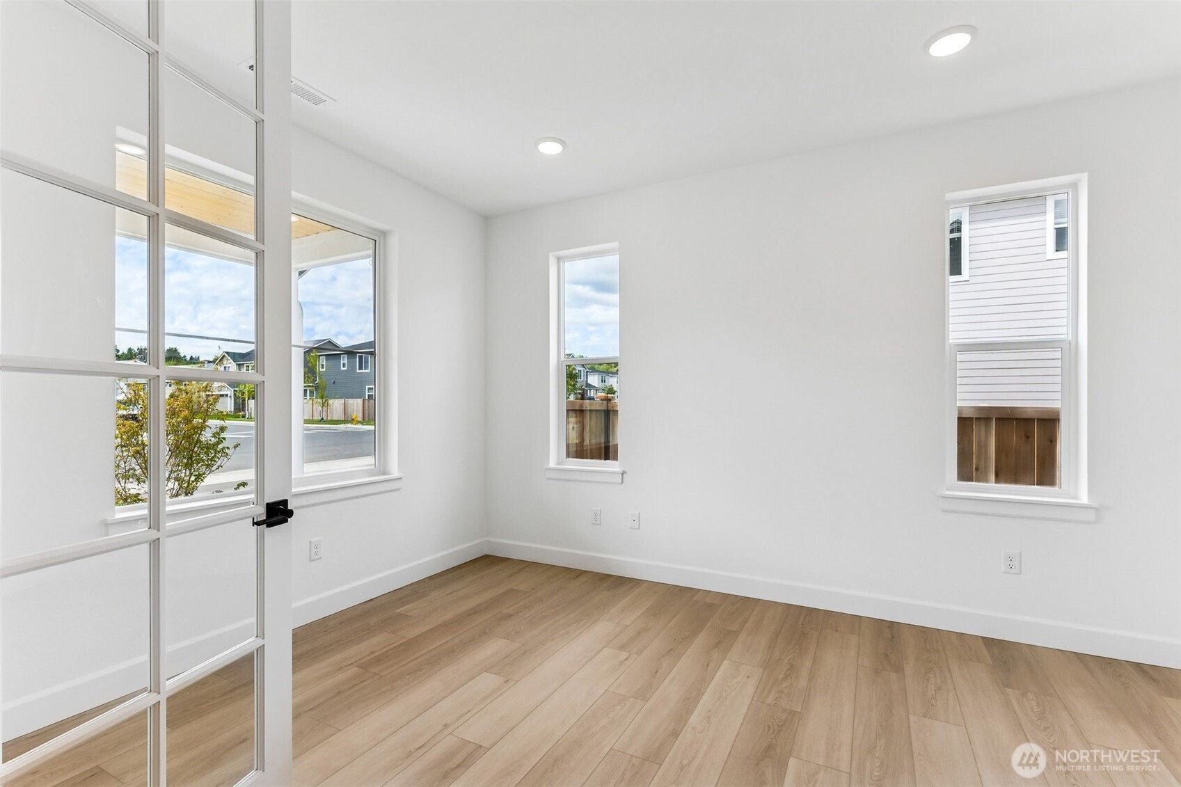 2413 Barn Door Court 44