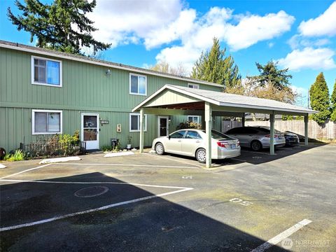 Photo of 10318 15th Avenue Ct E, Tacoma, WA 98445 (MLS # 2498326)