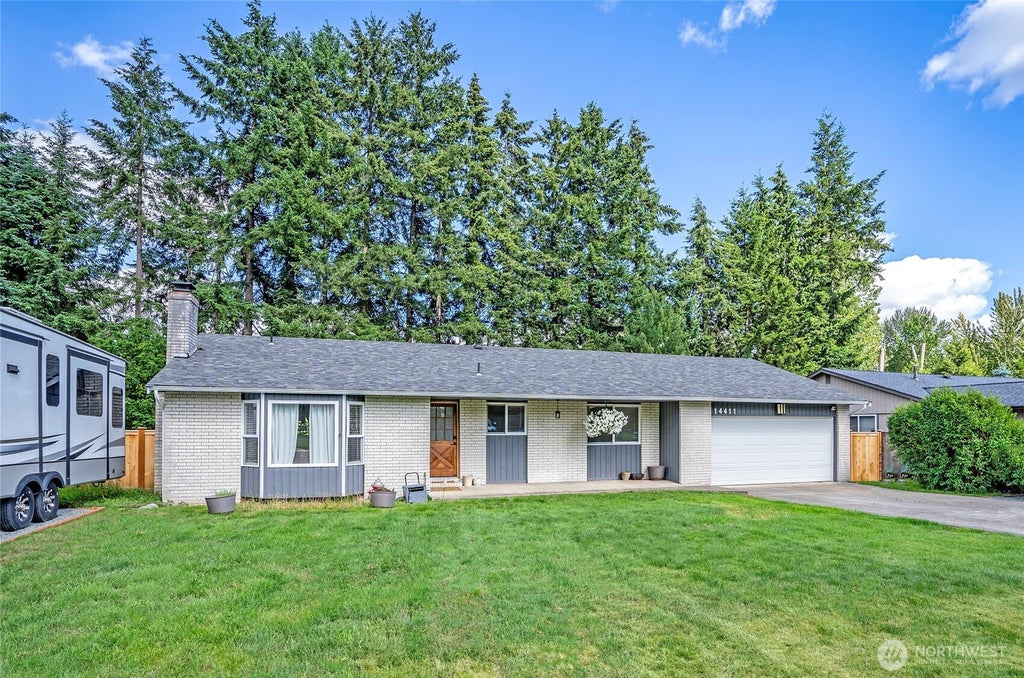 Photo of 14411 116th Avenue Ct E, Puyallup, WA 98374 (MLS # 2541568)