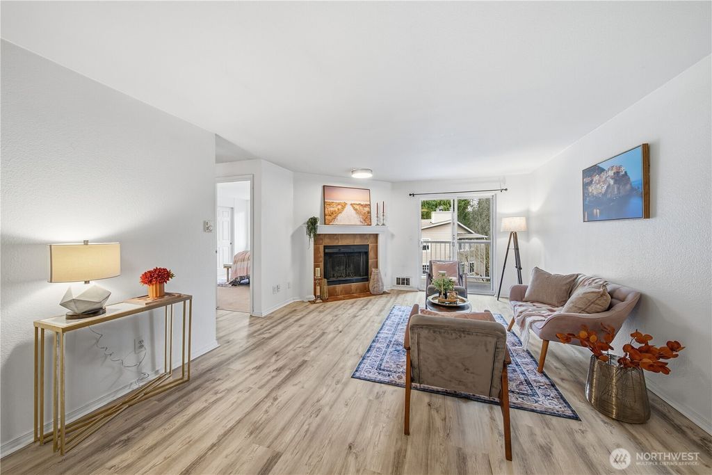 Photo of 1144 N 198th Street #E304, Shoreline, WA 98133 (MLS # 2471552)