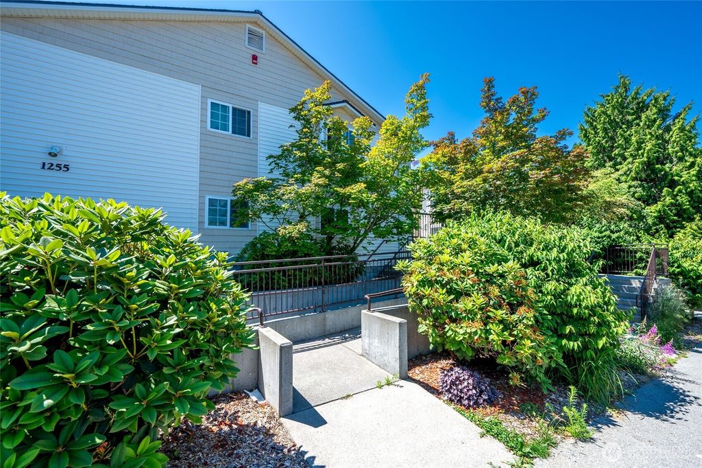 Photo of 1255 NE 152nd Street #3, Shoreline, WA 98155 (MLS # 2404270)