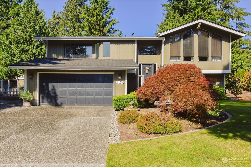 Photo of 3108 110th Street SE, Everett, WA 98208 (MLS # 2077451)