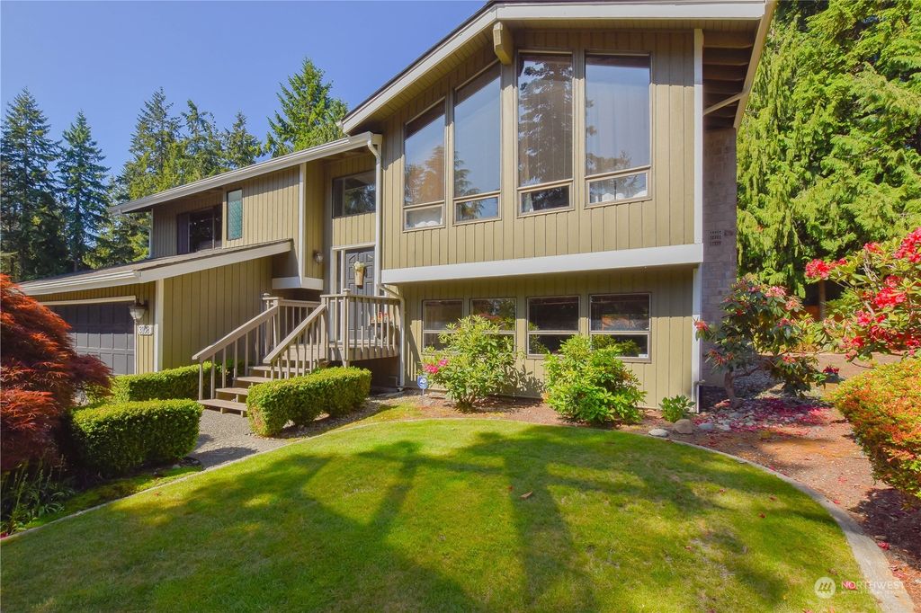 Photo of 3108 110th Street SE, Everett, WA 98208 (MLS # 2077451)