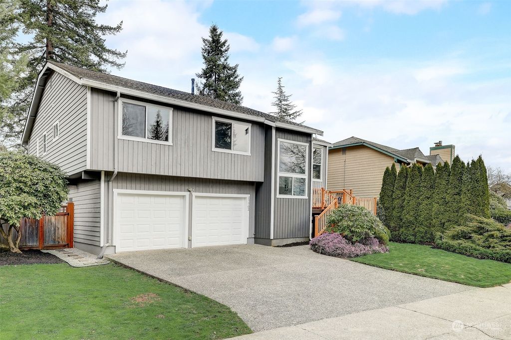 Photo of 17702 162nd Avenue SE, Renton, WA 98058 (MLS # 2203705)