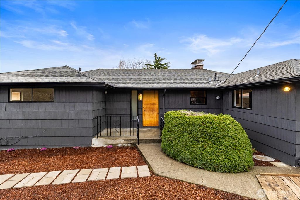 Photo of 9242 Spear Place S, Seattle, WA 98118 (MLS # 2337933)