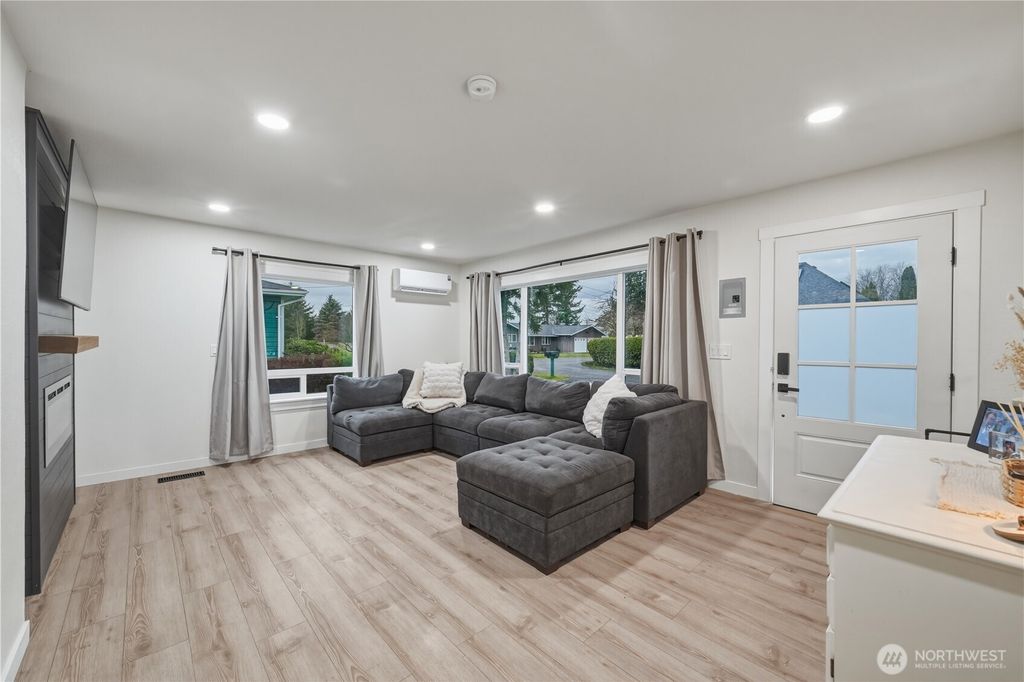 Photo of 107 River Street, Everson, WA 98247 (MLS # 2489111)