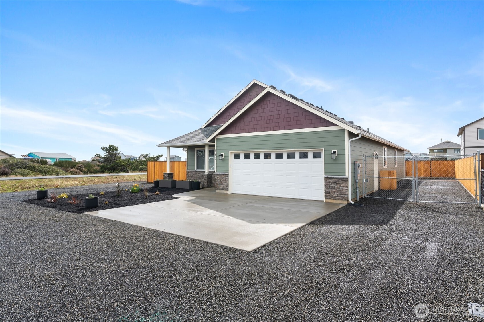 460 N Portal Loop SW