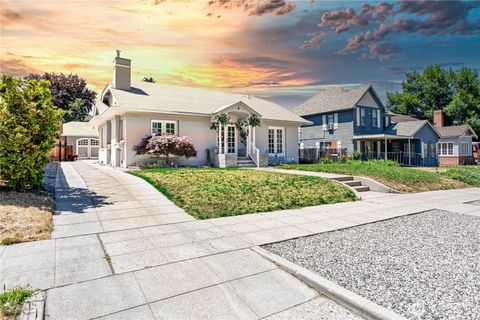 Photo of 146 S Delaware Avenue, Wenatchee, WA 98801 (MLS # 2475943)